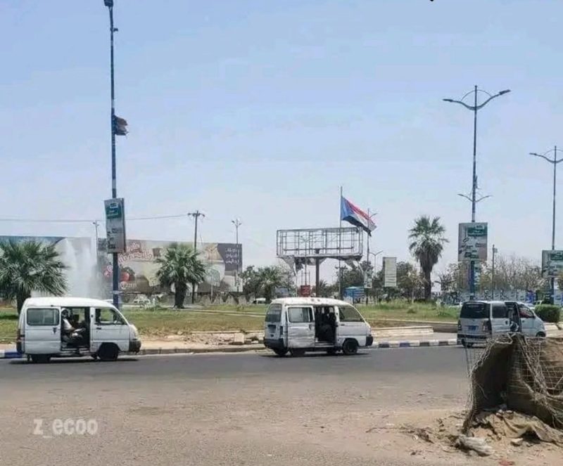 ناشط حضرمي يسخر من السعودية على خلفية التوتر مع الحوثيين